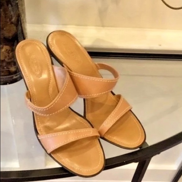 AUTHENTIC TODS TOD BROWN TAN SLIDES SANDALS 9 1/2 - Picture 1 of 8